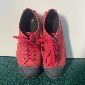 Dr. Martens canvas sneaker